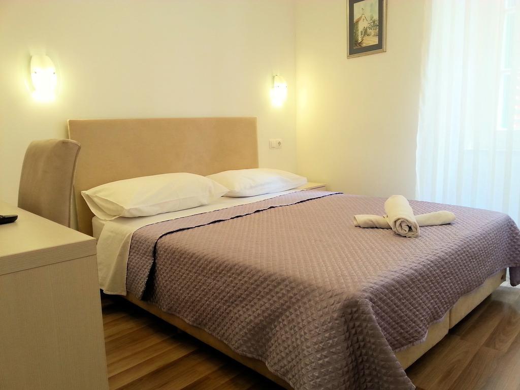 Medulic Palace Rooms & Apartments شيبينيك الغرفة الصورة