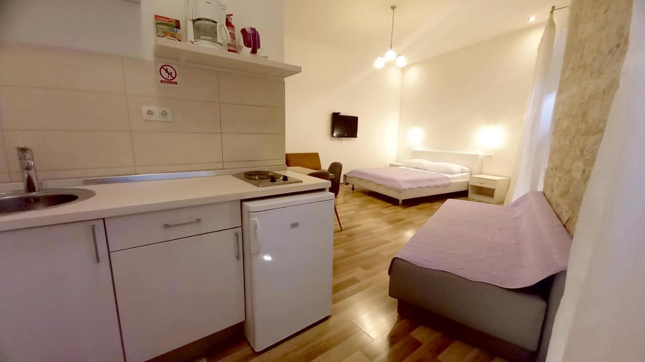 Medulic Palace Rooms & Apartments شيبينيك المظهر الخارجي الصورة