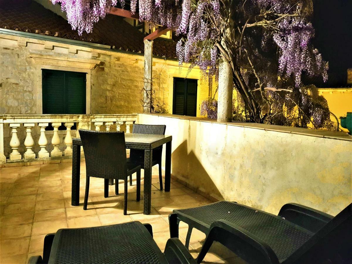 Medulic Palace Rooms & Apartments شيبينيك المظهر الخارجي الصورة